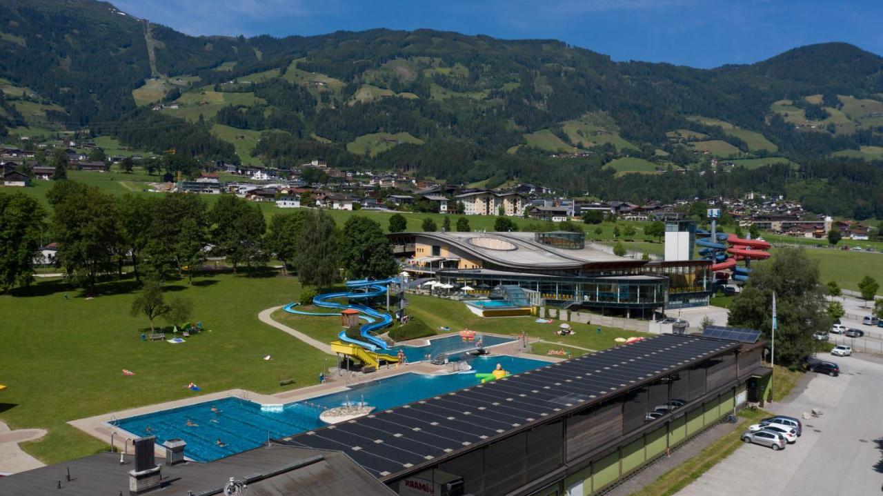 Hotel Landhaus Zillertal Fuegen Exterior photo